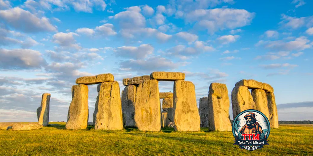 Misteri Stonehenge: Monumen Batu Aneh yang Memukau Dunia