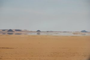 Fenomena Fata Morgana di Padang Pasir