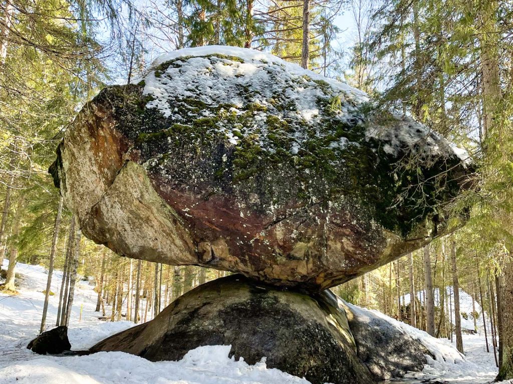 Misteri Batu Kummakivi