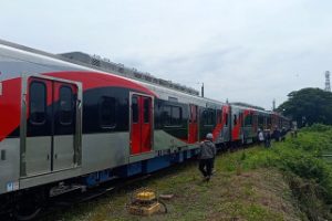 KRL Inka Jadi Sorotan: Uji Coba Pertama di Solo, Apa Saja Diuji?