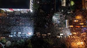 Protes Memuncak: Wali Kota Istanbul Ditahan, Demo Bergulir!