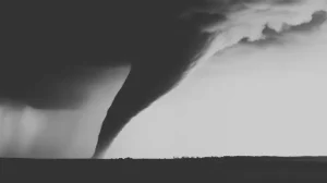 Tornado Mematikan Hantam Missouri: 14 Nyawa Melayang!